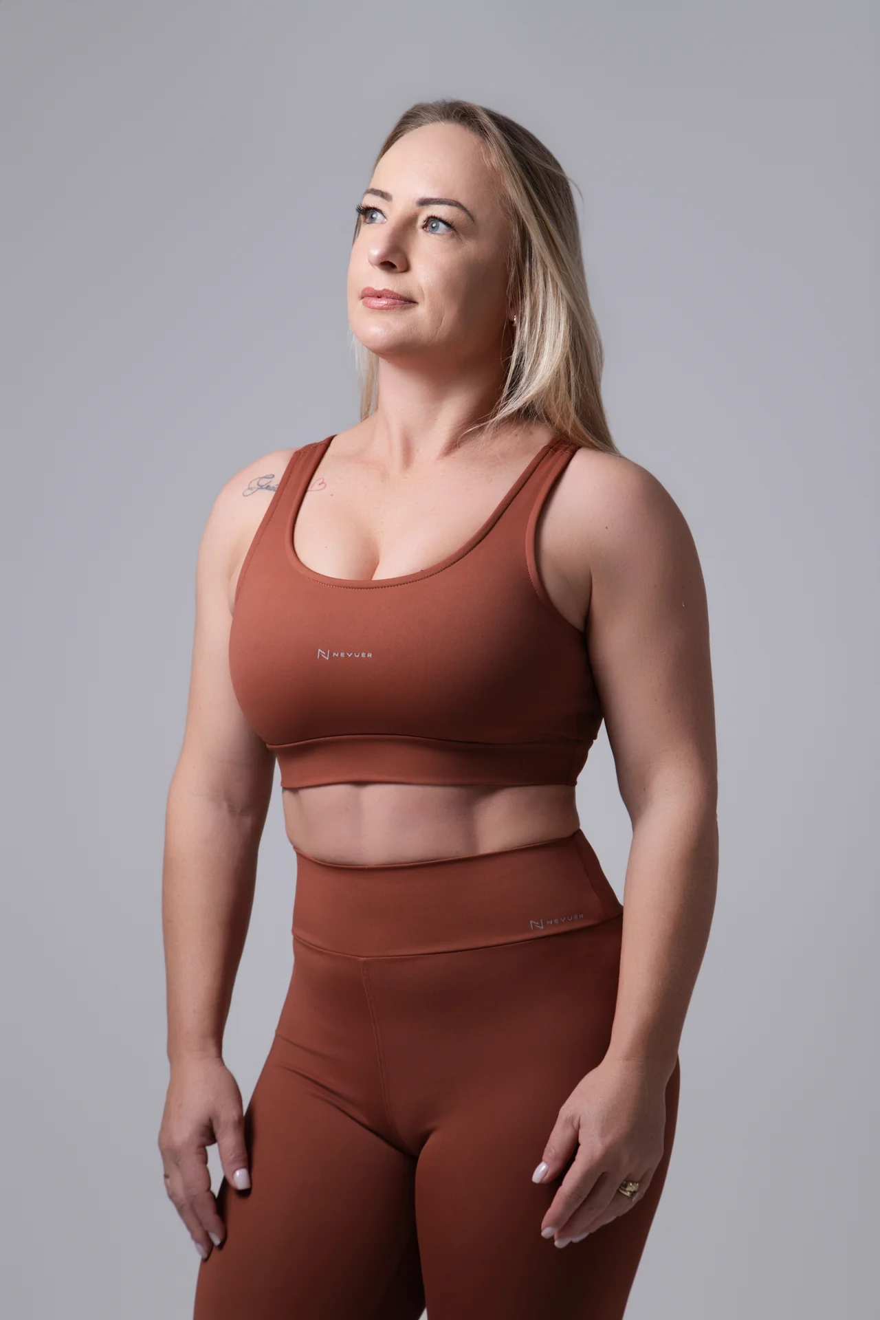 Conjunto Sculpt NEVUÉR · Marrom Terracota · 1
